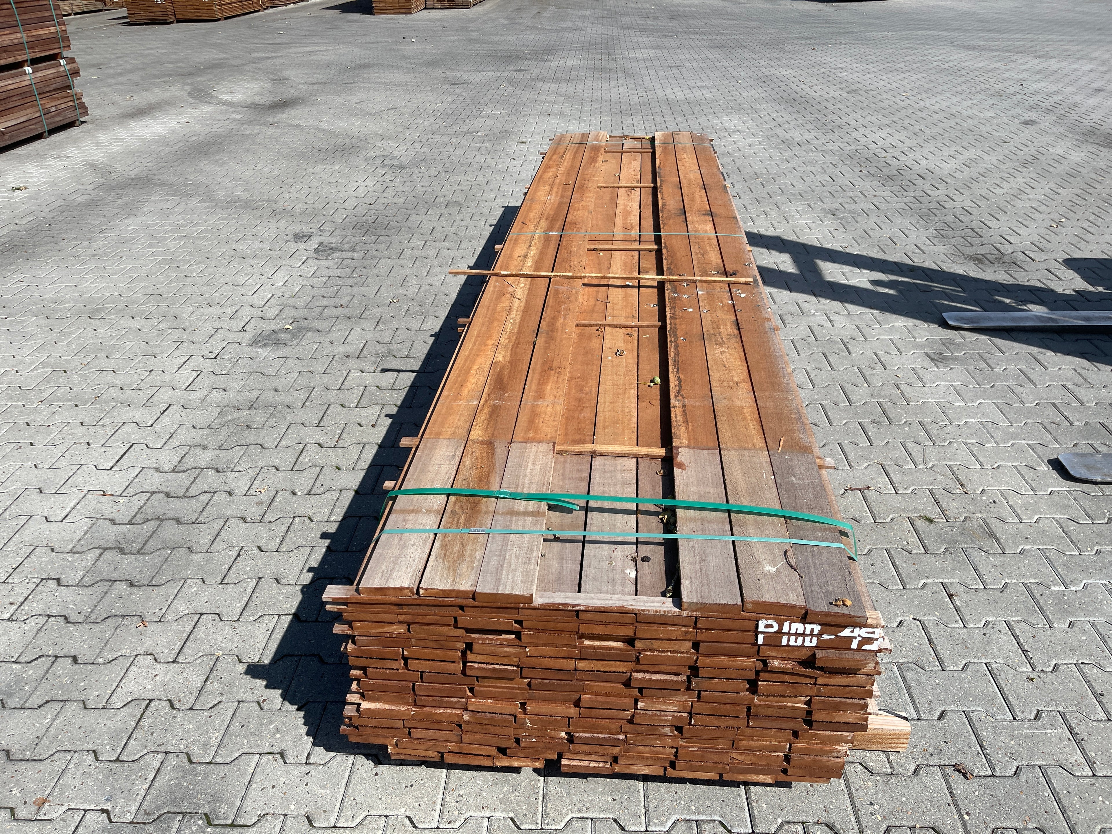Guyana Teak Beschoeiingsplanken 20x100mm - lengte 400cm, 132 stuks