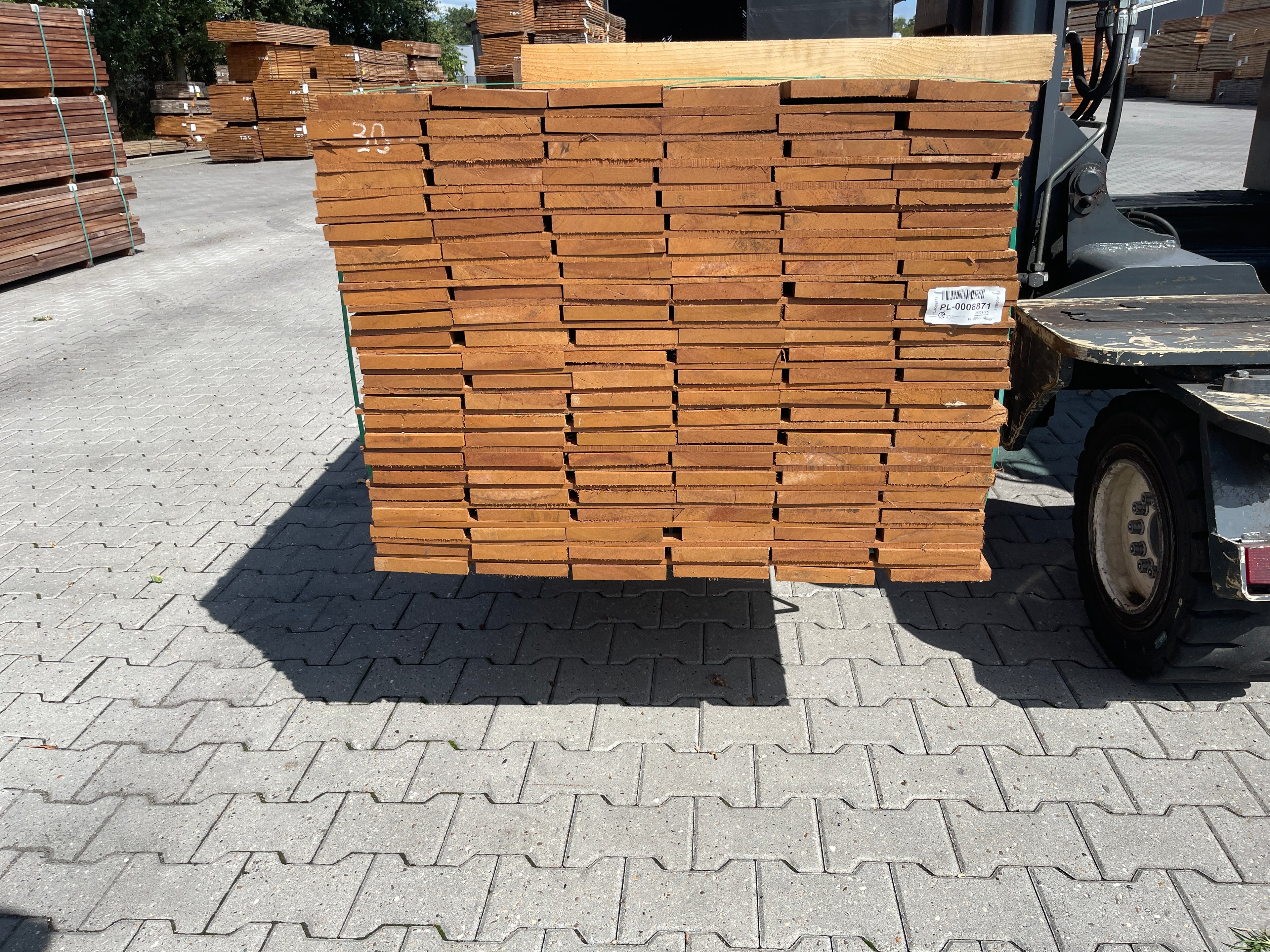 Guyana Teak Beschoeiingsplanken 20x150mm - lengte 300cm, 138 stuks