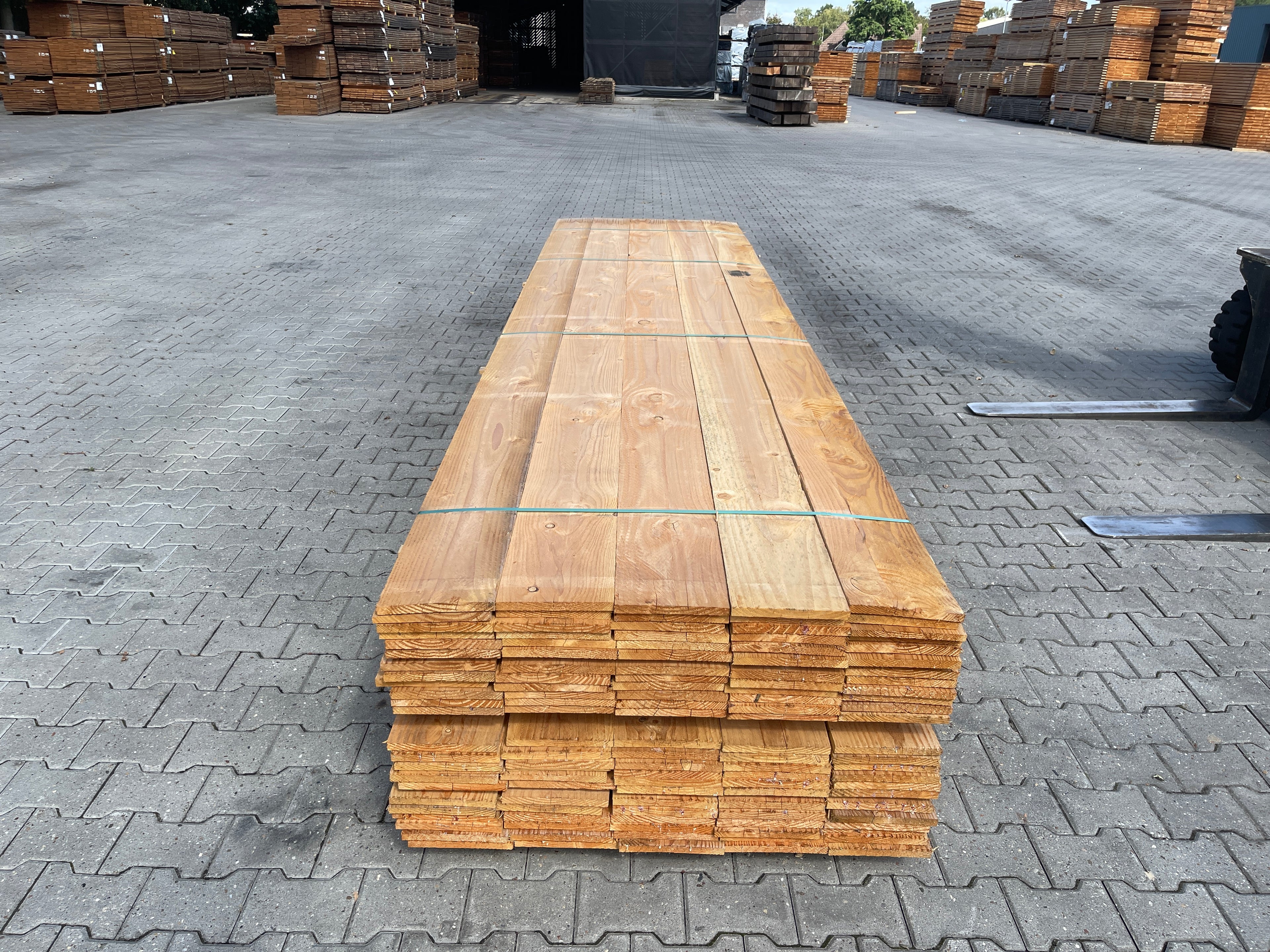 Douglas Planken Fijnbezaagd 18x200mm - Lengte 400cm, 120 stuks